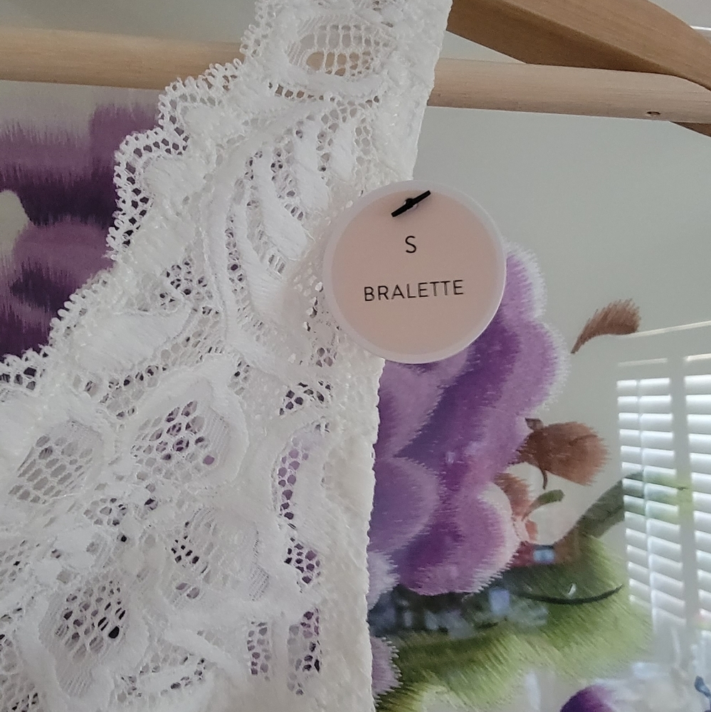 New bralette - Picture 2 of 3